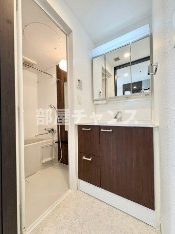 エステムコート名古屋新栄Ⅱアリーナの独立洗面台