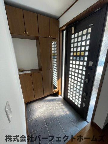 大久保町中古戸建の玄関