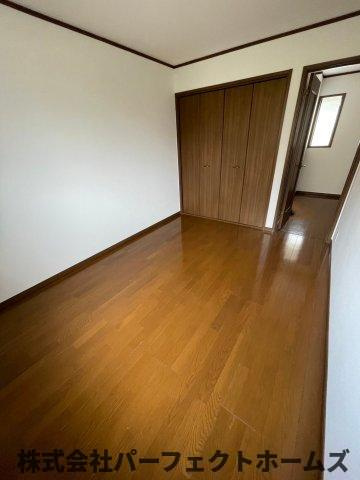 大久保町中古戸建の洋室