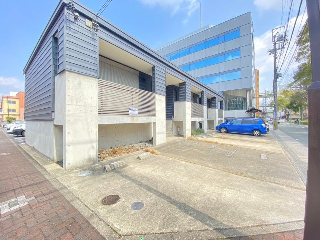サンガーデン主税町