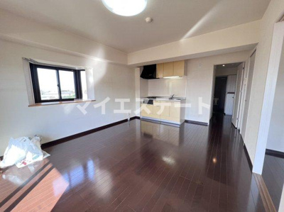 【居間・リビング】 | アメニティ桜マンション | 同型・現況優先（写真は401）