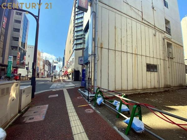和歌山市本町2丁目　土地の前面道路含む現地写真
