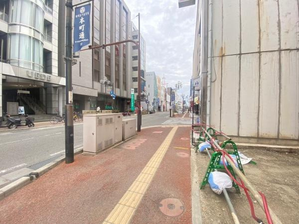 和歌山市本町2丁目　土地の前面道路含む現地写真