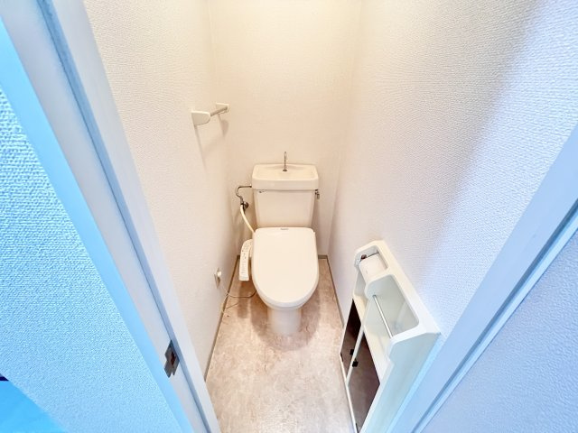 カーサみつわ台のトイレ|※別部屋参考写真