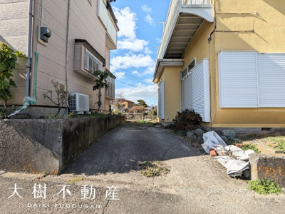 【駐車場】 | 愛川町半原　戸建て♪居住・別荘・投資 | カースペース1台分