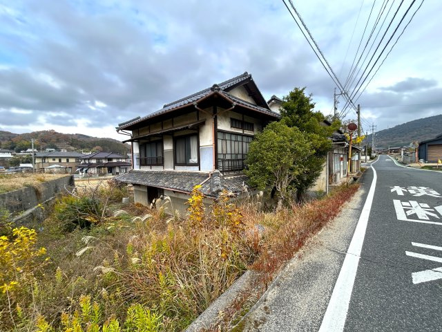 吉田売地の前面道路含む現地写真