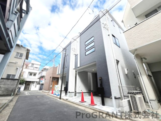 【前面道路含む現地写真】