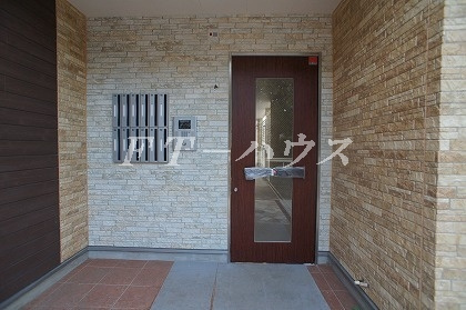 リブリ・LOTUSのエントランス