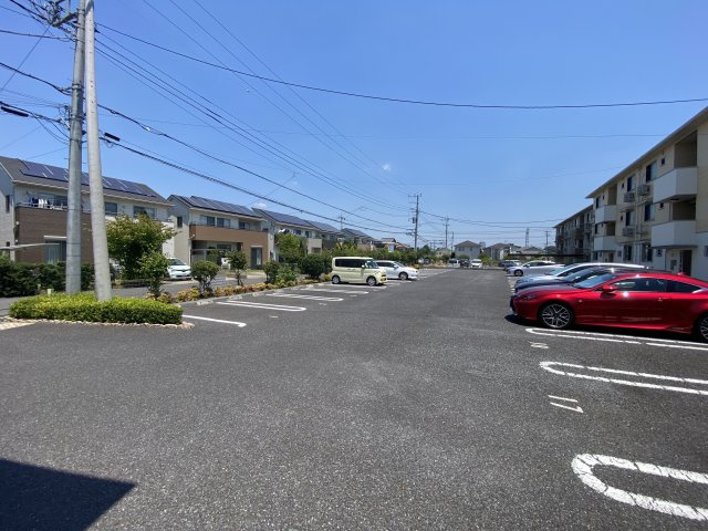 Malica Court（マリカコート)Ⅱの駐車場