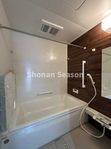 【浴室】 | 雨の日や花粉時期も洗濯物がカラッと乾く「浴室暖房乾燥機」付き♪カビ防止にも繋がります。