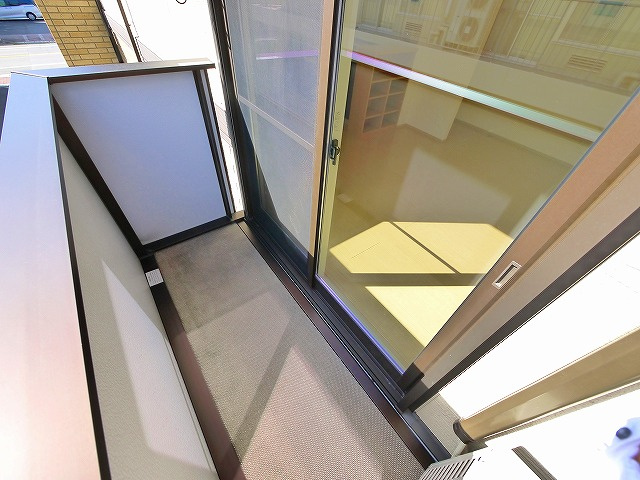 アン　アミのバルコニー|外からの目が気にならないバルコニーで洗濯物が干せます