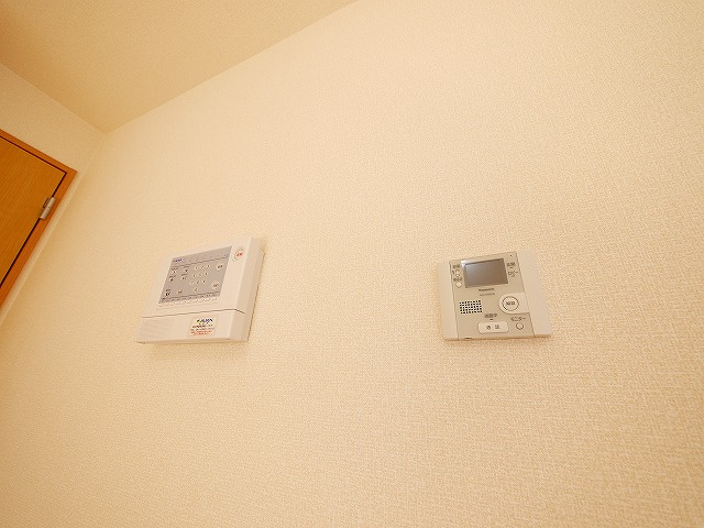 アン　アミのセキュリティ|モニター付きインターホーン