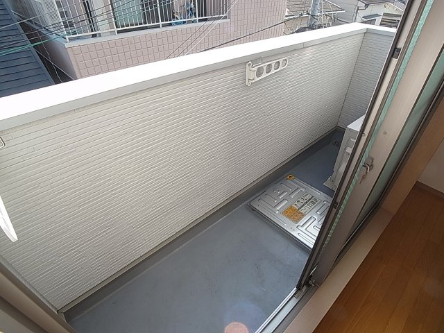 テスラ長田のバルコニー|日当たりの良いバルコニー