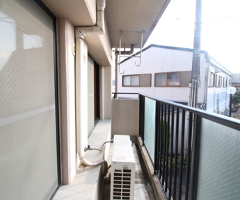 【バルコニー】