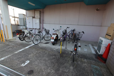 【駐車場】 | 須賀O・K・Iハウス | 駐輪場＆駐車場
