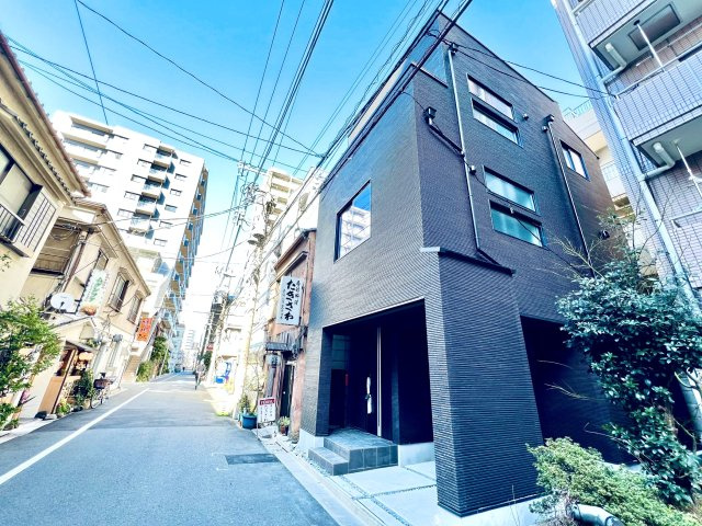 台東区浅草３丁目　新築戸建の前面道路含む現地写真