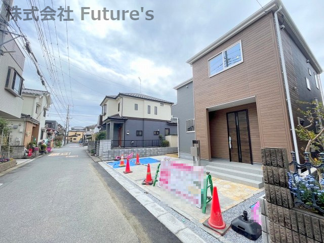 吉川市栄町　新築戸建　全1棟の前面道路含む現地写真|前面道路含む現地写真です。