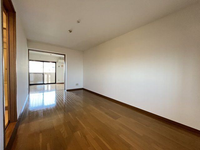 ピアコートBの居間・リビング|イメージ5Cの写真