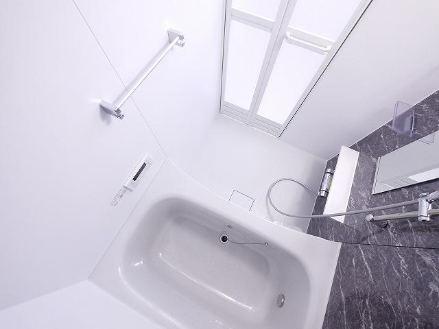メゾンクレールの浴室|日々の疲れを癒すお風呂付です