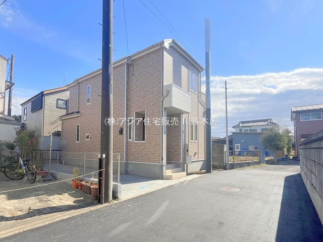 第1川越南田島　新築戸建の前面道路含む現地写真|西側 4.0ｍ公道