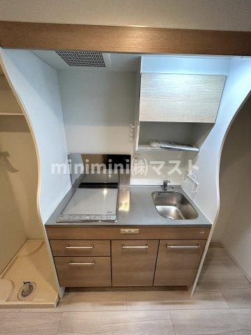 セレニテ九条リアンのキッチン