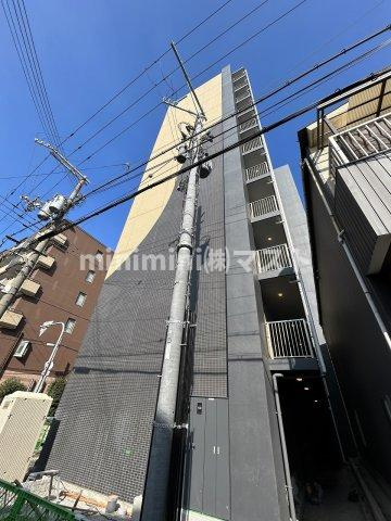 セレニテ九条リアンの外観