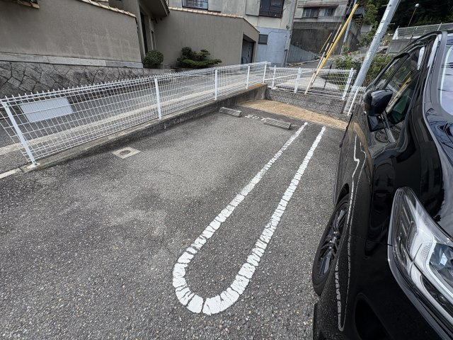 フリーデンハオスの駐車場