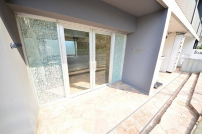 【エントランス】 | YU-COURT中野坂上