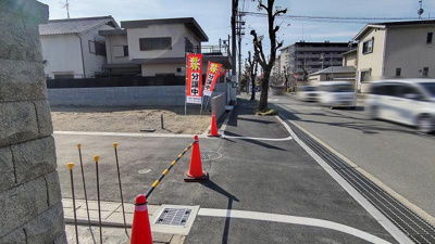 【前面道路含む現地写真】 | 箕面市半町2　建築条件なし土地【４区画】
