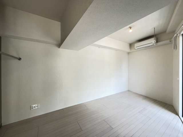 エンデュランス松戸の居間・リビング
