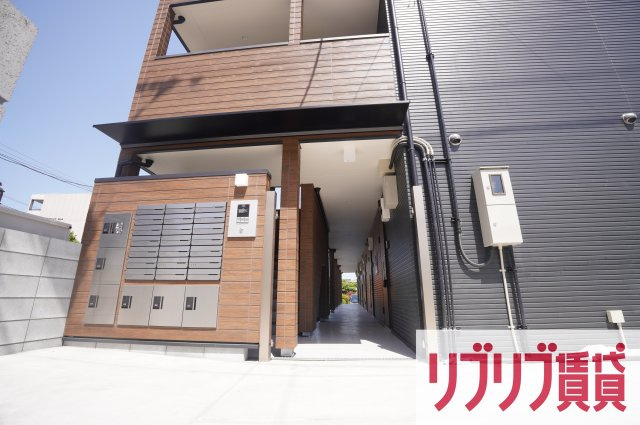 Like作草部2ndのエントランス