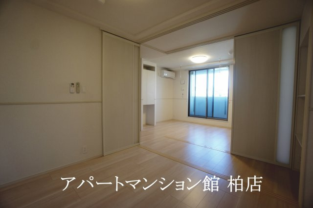 オリエンスの寝室|同施工会社、同型タイプです