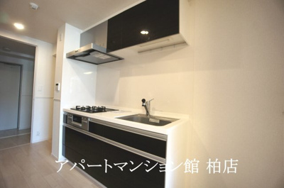 【キッチン】 | オリエンス | 同施工会社、同型タイプです