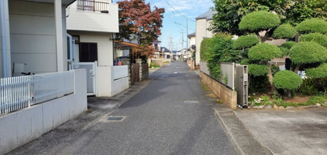 宇都宮市御幸本町　戸建の前面道路含む現地写真|北側道路
