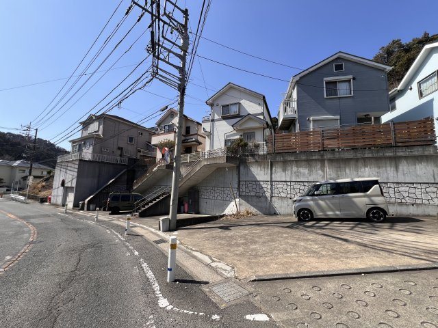 開放感ある眺望　いす式昇降機ありの前面道路含む現地写真|前面道路