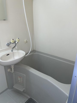 【洗面所】 | ロマネスクフィオレ香椎Ⅱ | 別号室の写真になります。現況優先。