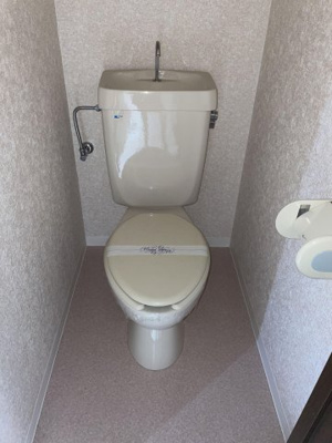 【トイレ】 | ロマネスクフィオレ香椎Ⅱ | 別号室の写真になります。現況優先。