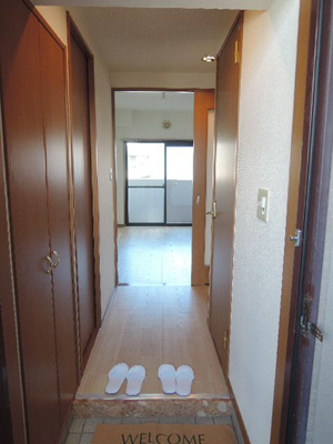 【玄関】 | グリチーネ | 別号室の写真になります。現況優先。