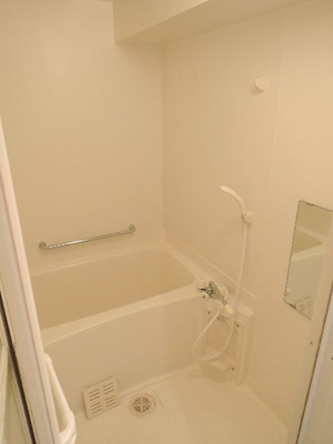 【浴室】 | グリチーネ | 別号室の写真になります。現況優先。