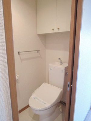 【トイレ】 | グリチーネ | 別号室の写真になります。現況優先。