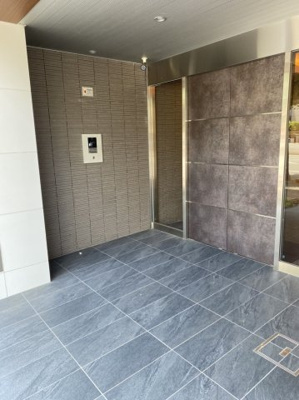 【エントランス】 | FERIO博多駅南