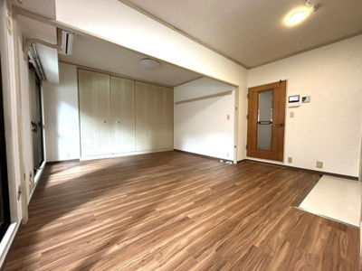 【居間・リビング】 | ニューライフ薬院 | 別号室の写真になります。現況優先。