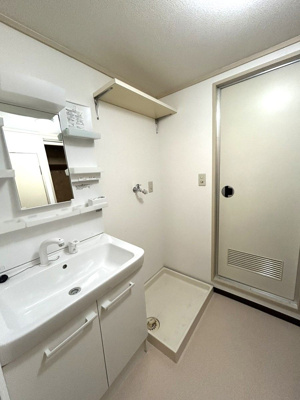 【洗面所】 | ニューライフ薬院 | 別号室の写真になります。現況優先。