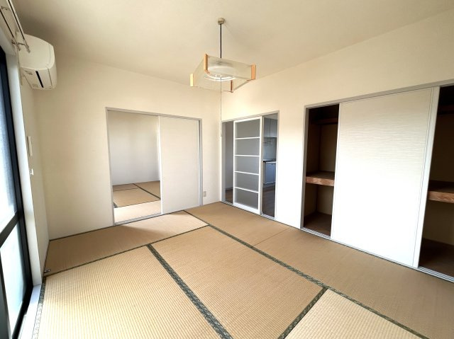 エステイト美の浜Cの和室