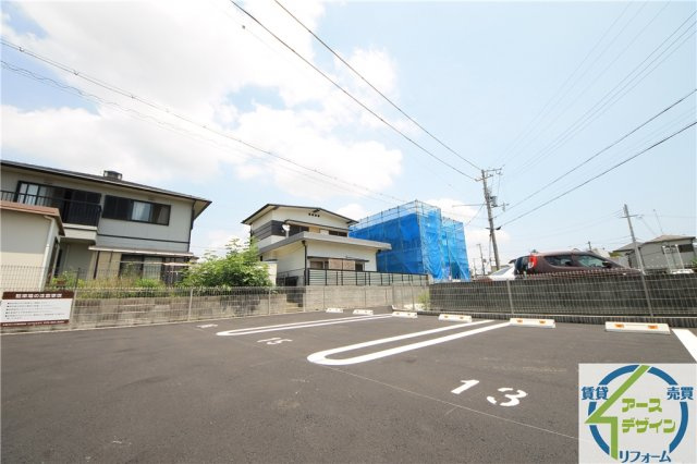 メルベーユ福里A棟の駐車場|駐車場があるので、車を買う予定の方も安心です
