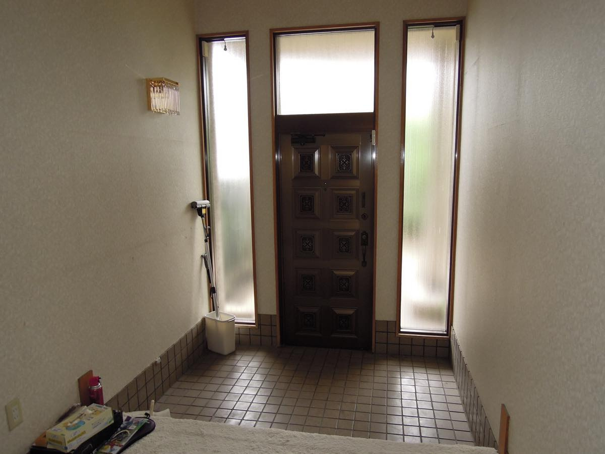 浜中2売家の玄関