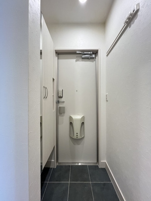 【玄関】 | ブルースター