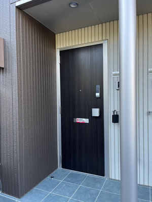 【玄関】 | ブルースター