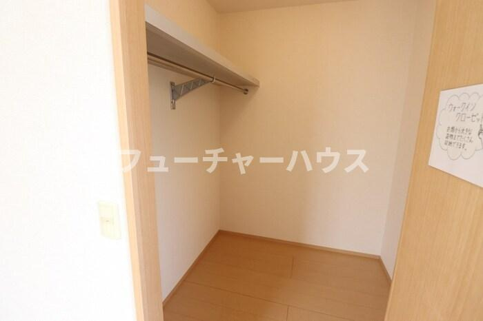 メイプルヒル　Ｉ棟の収納