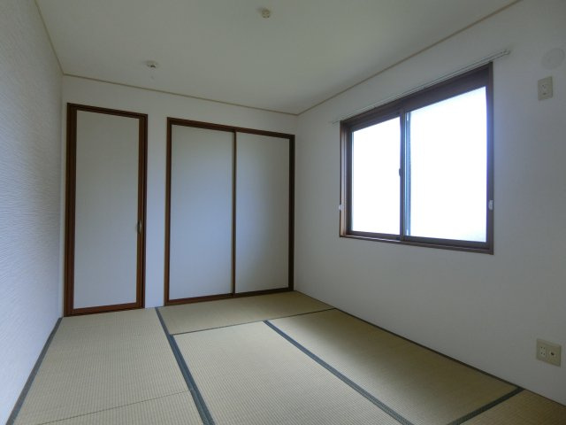リバーポートあき B棟の収納